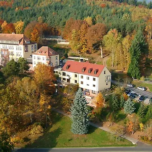 Hotel Roomingtons Franziskushoehe ****